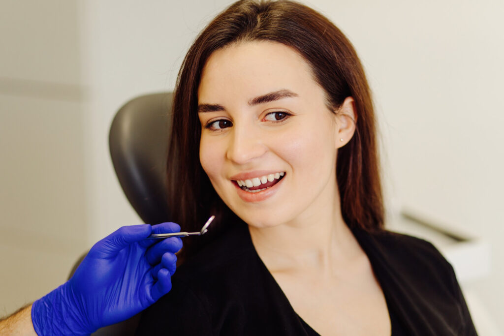Teeth Whitening & Veneers
